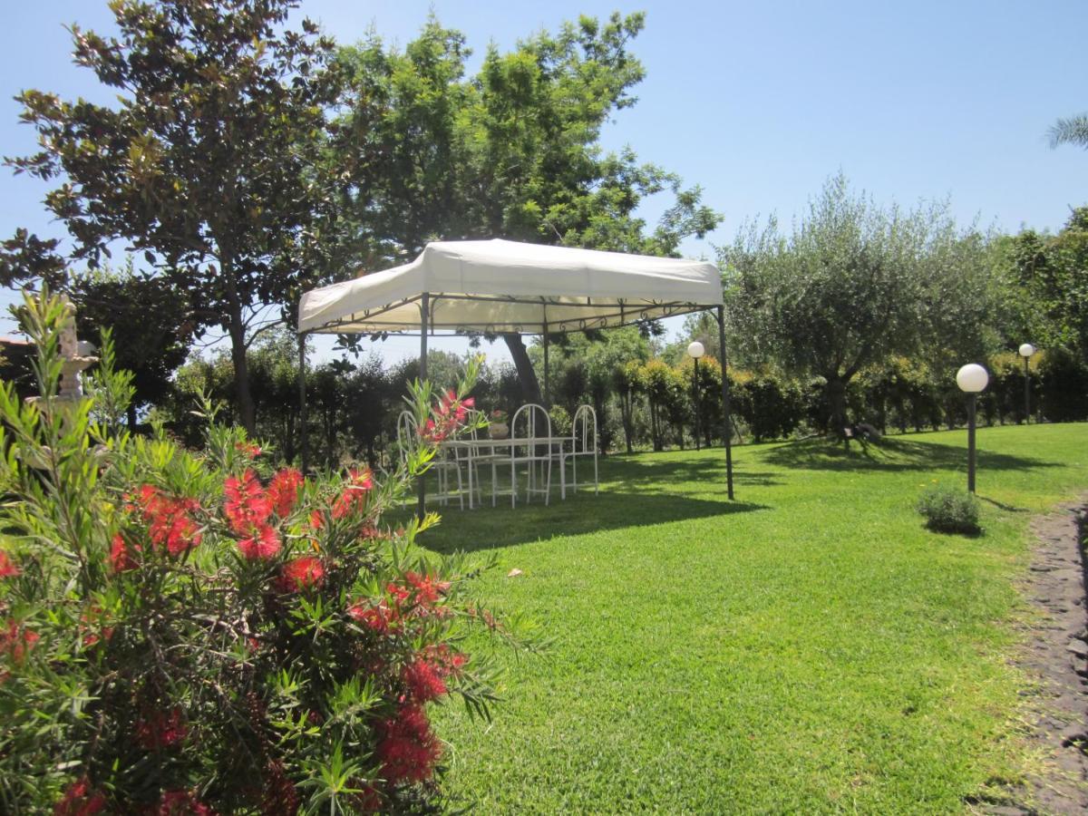 B&B Boutique Di Charme "Etna-Relax-Natura" Zafferana Etnea Exterior photo