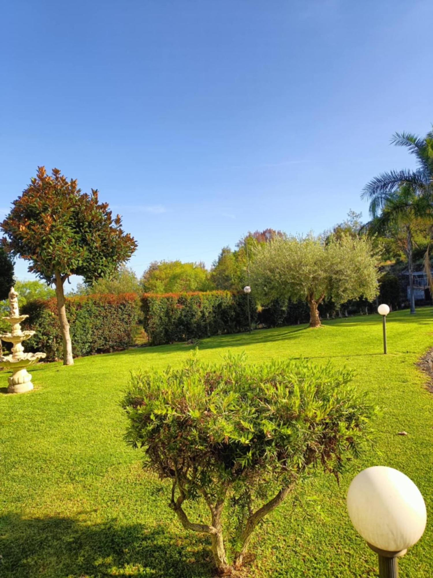 B&B Boutique Di Charme "Etna-Relax-Natura" Zafferana Etnea Exterior photo