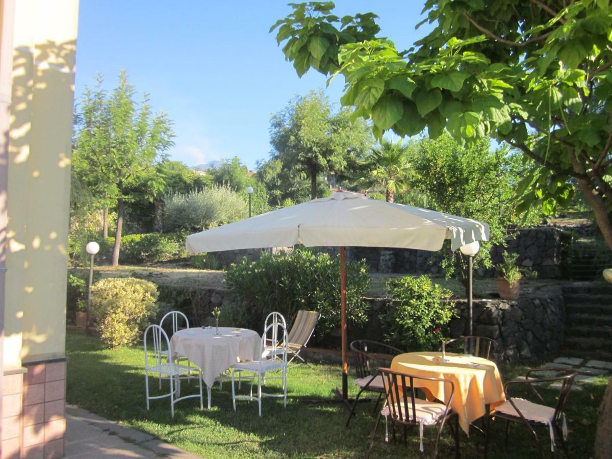 B&B Boutique Di Charme "Etna-Relax-Natura" Zafferana Etnea Exterior photo
